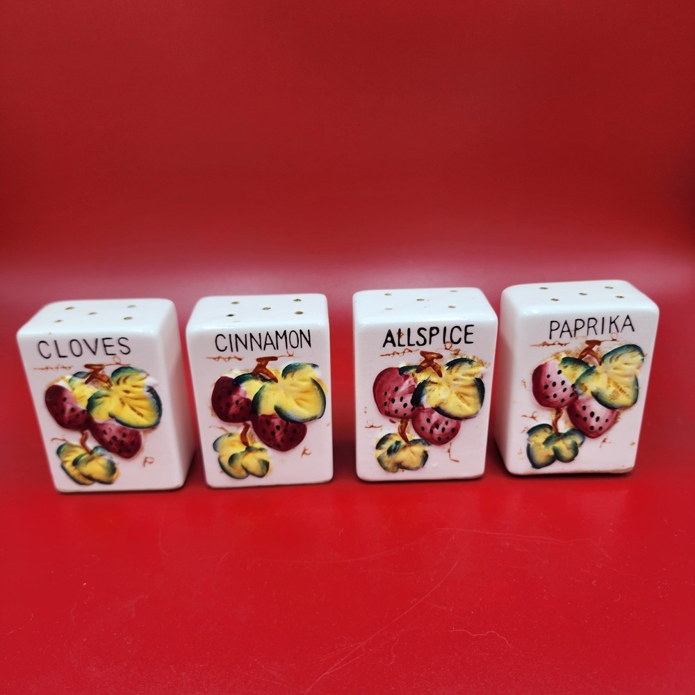 Vintage Japan Ceramic Spice Shaker Set‎ 4pc Strawberry Raised Fruit MCM Kitsch